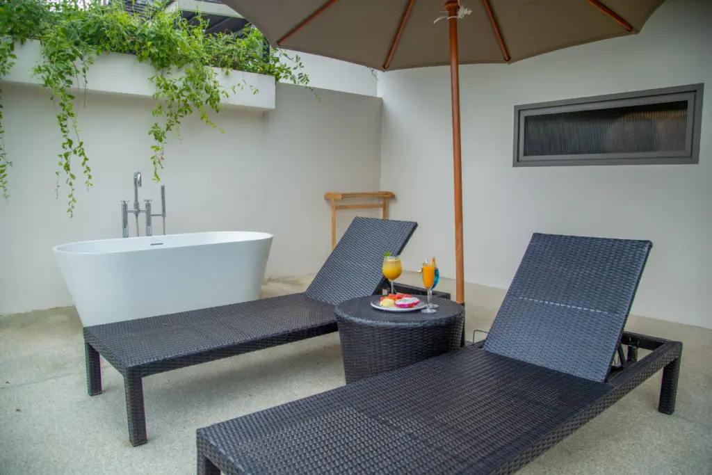 premier-pool-villa-seaview-baan-haad-ngam