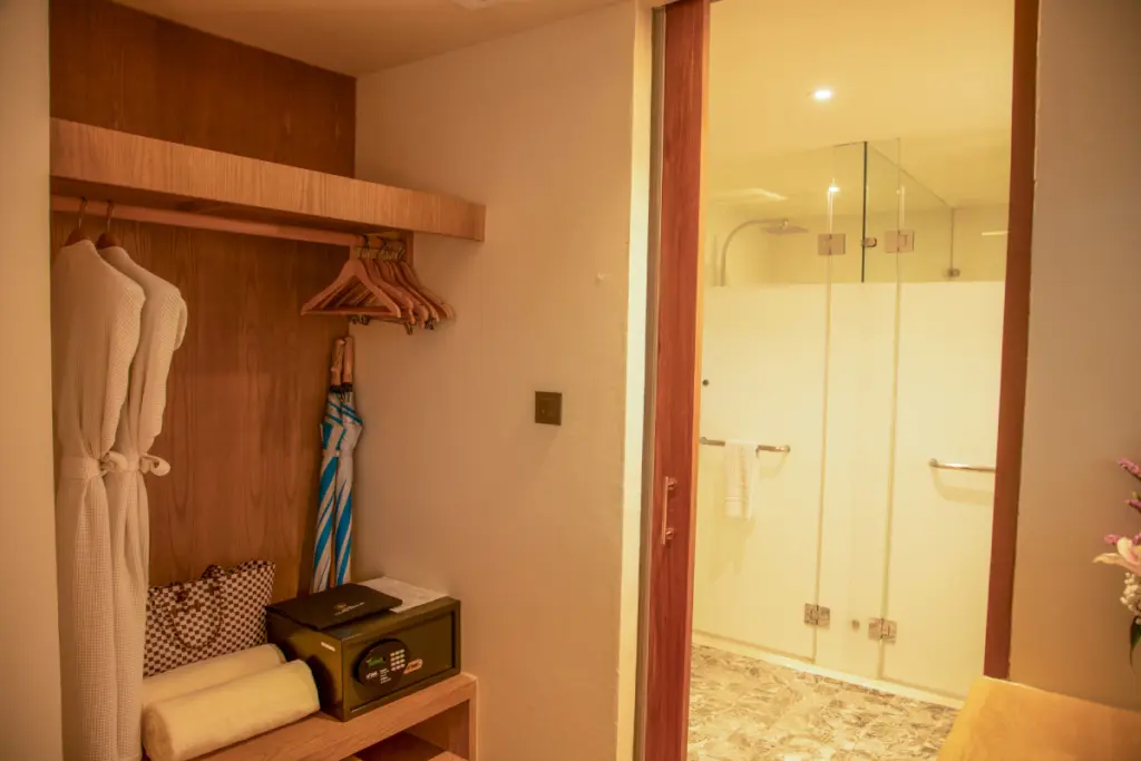 premier-pool-villa-seaview-baan-haad-ngam