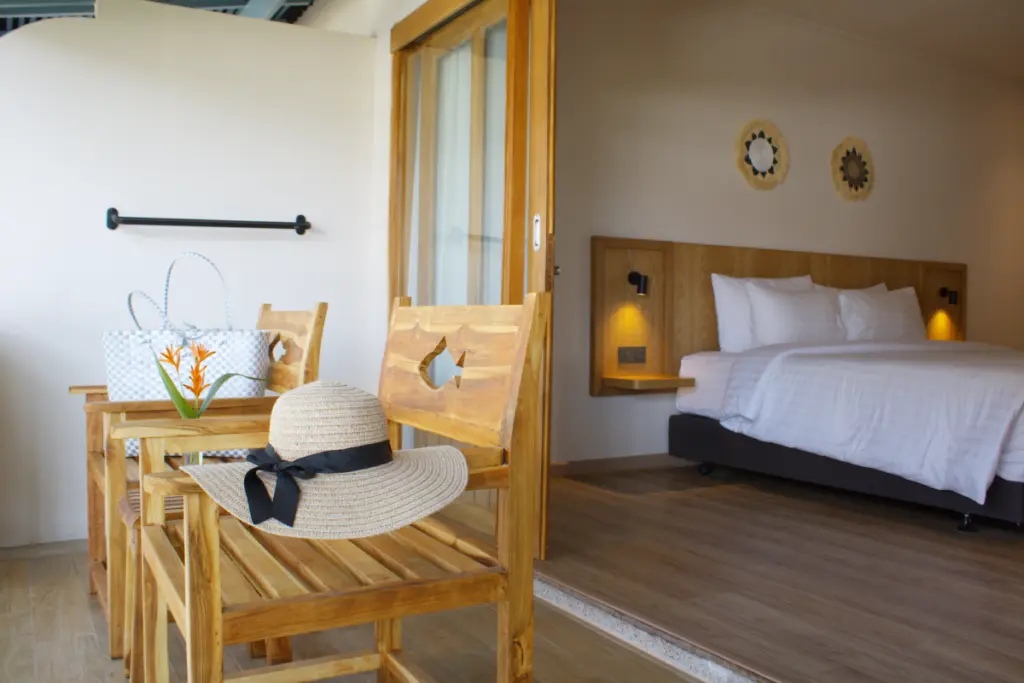 superior-room-baan-haad-ngam